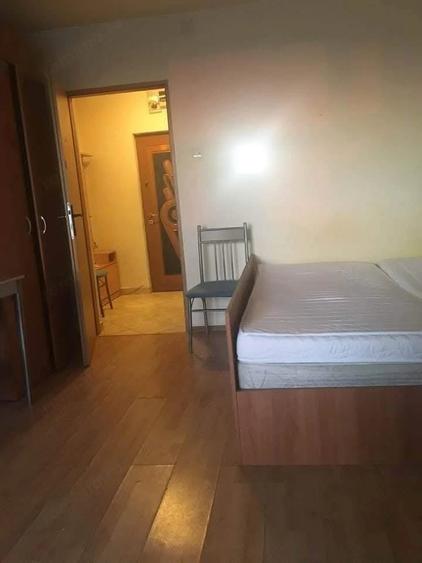 Garsonieră decomandată în Take Ionescu
