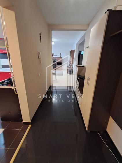 Apartament cu 3 camere decomandat în Micro 16