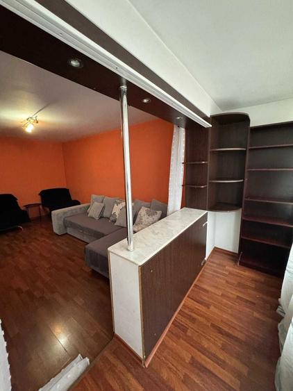 Apartament cu 3 camere decomandat în Exterior Vest