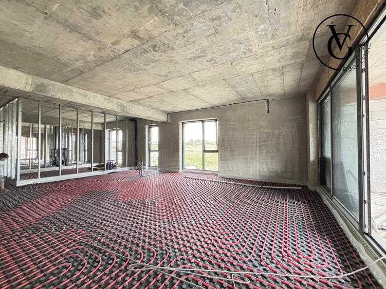 Apartament cu 4 camere decomandat în Inel I