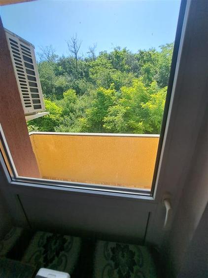 Casă cu 6 camere cu Canalizare în Bucium