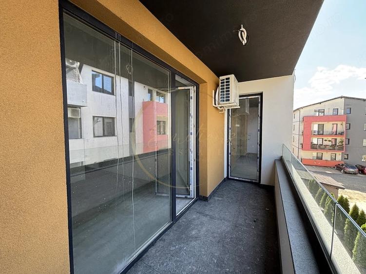 Apartament cu 4 camere decomandat în Giroc