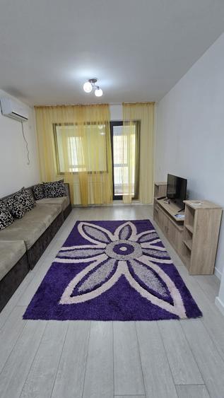 Apartament cu 2 camere decomandat în Carrefour
