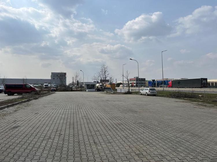 Spațiu industrial, de 2,400 mp, în Centura Nord