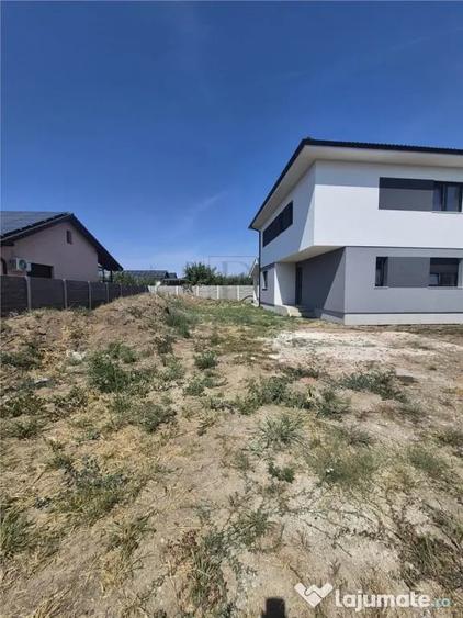 DUPLEX DESPARTIT - SUPRAFETE MARI - ZONA EXCELENTA - 3