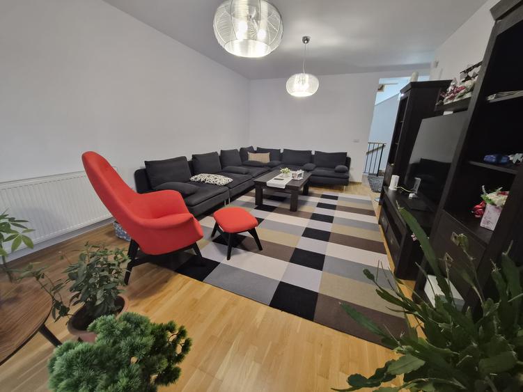 casa / vila 4 camere zona Cetate Alba Iulia - 2