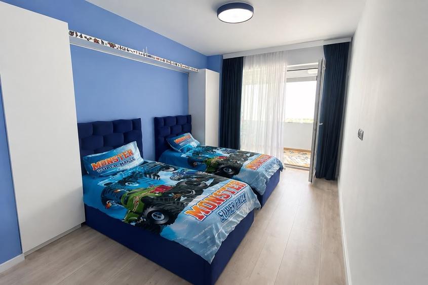 Apartament cu 3 camere decomandat, mobilat în Baicului