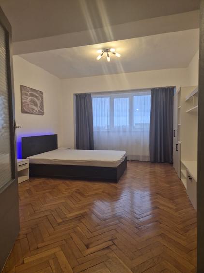 Apartament cu 2 camere decomandat în Dacia