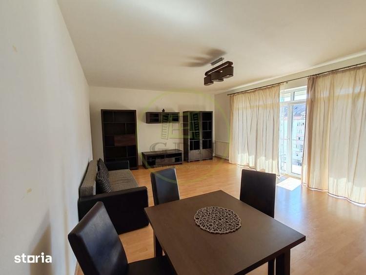 Apartament cu 3 camere decomandat, mobilat în Ștrand