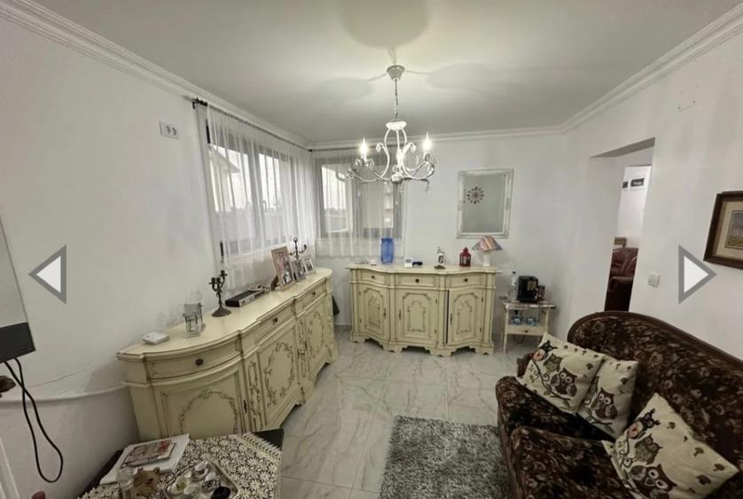 Casă individuală cu 5 camere cu Canalizare în Central
