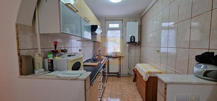 Apartament cu 2 camere decomandat în Dărmănești