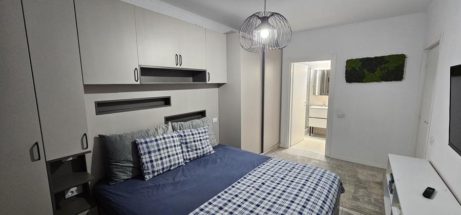 Apartament cu 3 camere decomandat, mobilat în Theodor Pallady