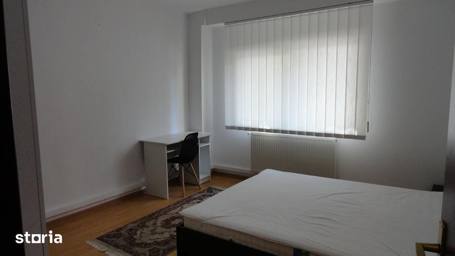 Apartament cu 3 camere în Mărăști
