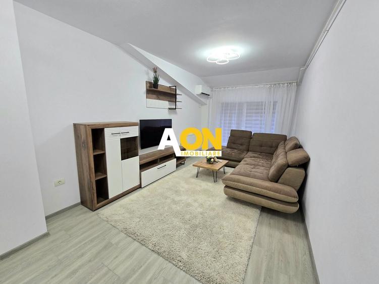 Apartament cu 3 camere decomandat, mobilat în Central