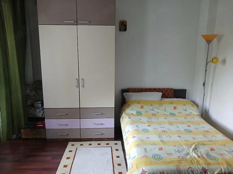 Garsonieră decomandată în Central