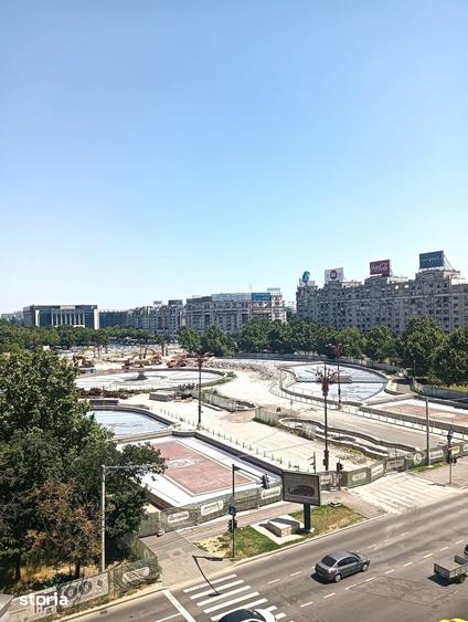 Apartament cu 3 camere în Centrul Civic