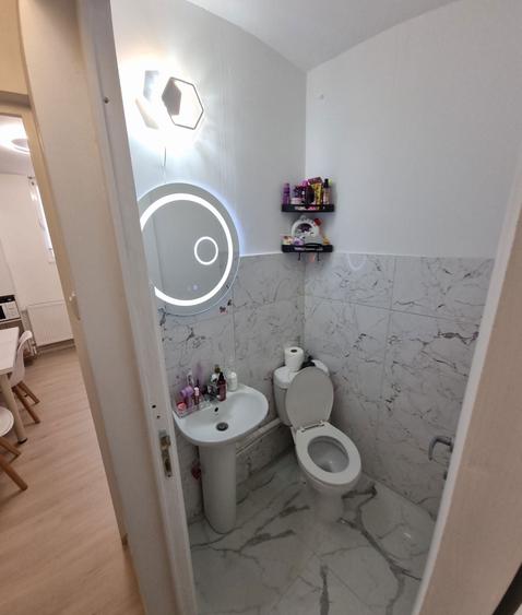 Apartament cu 3 camere decomandat în Unirii Nord