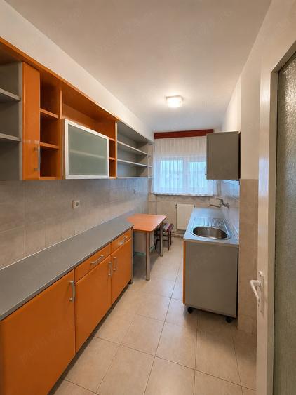 Apartament cu 2 camere decomandat în Est