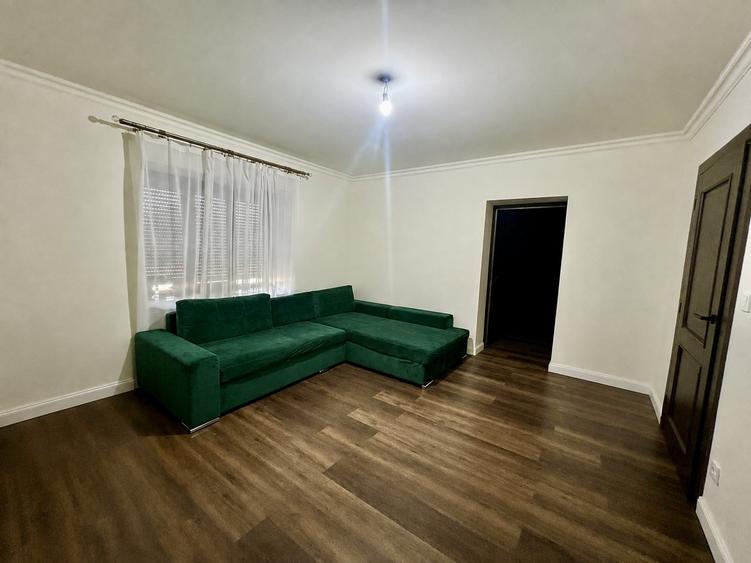 Casă individuală cu 2 camere cu Teren 807 Mp în Dragșina