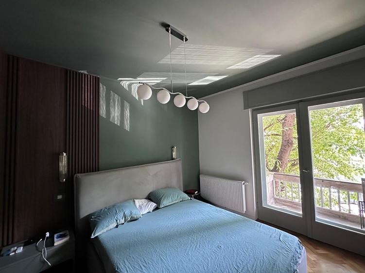 Apartament cu 3 camere în P-ța Romană