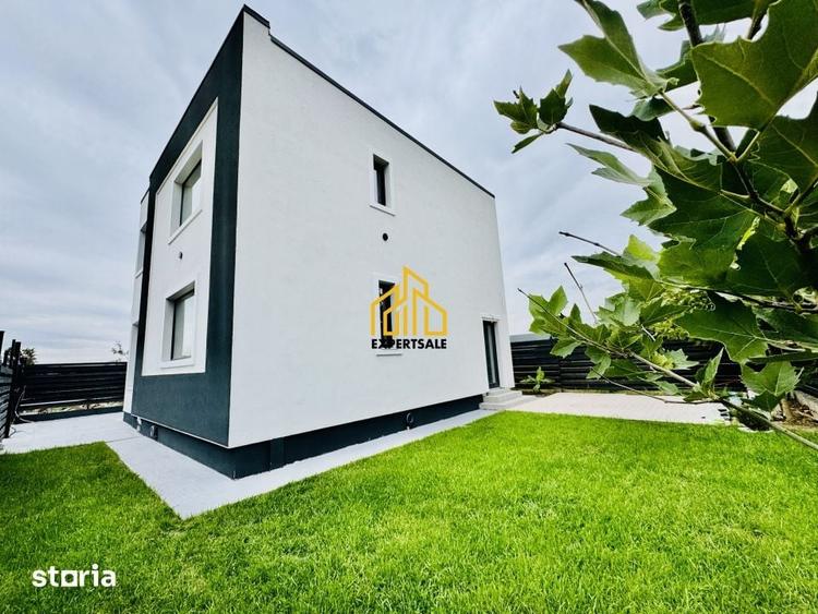 Casă cu 4 camere cu Teren 300 Mp în Clinceni