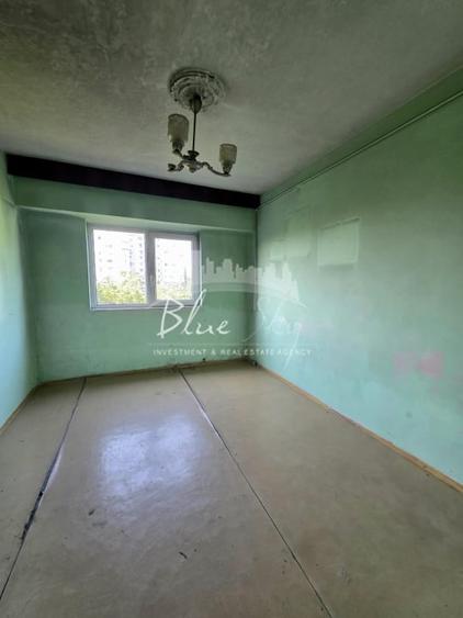 Apartament cu 3 camere decomandat în Faleza Nord