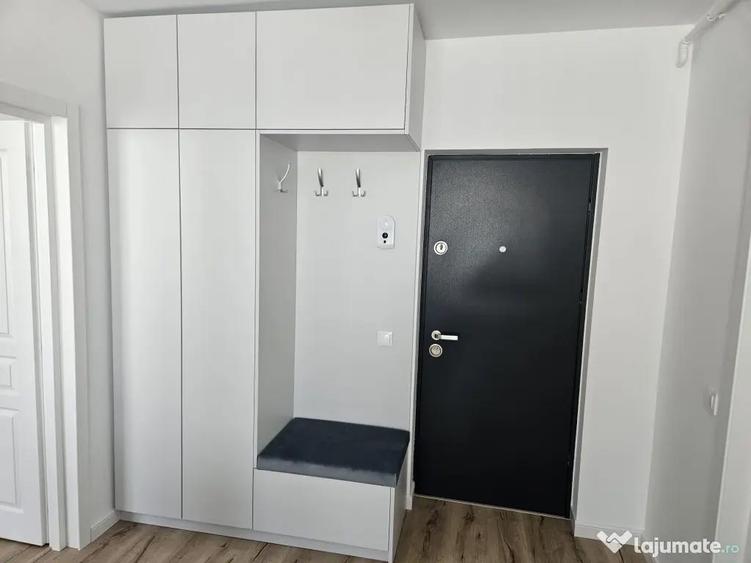 Apartament cu 2 camere semidecomandat în Exterior Vest