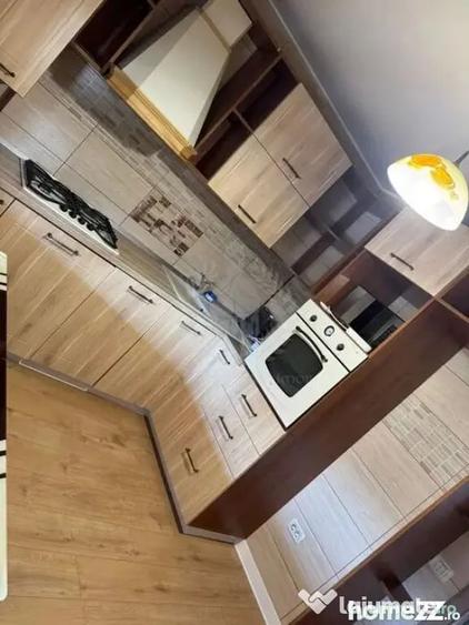 Casă cu 4 camere cu Teren 510 Mp în Păulești