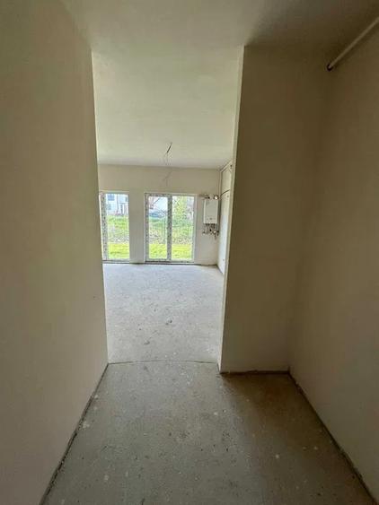 Apartament de 2 camere , 49 mp + 95 mp gradina , EROILOR - 5