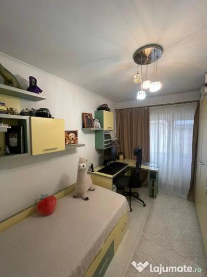 Apartament 3 camere, 70 mp + balcon 10 mp, zona Republicii - - 7