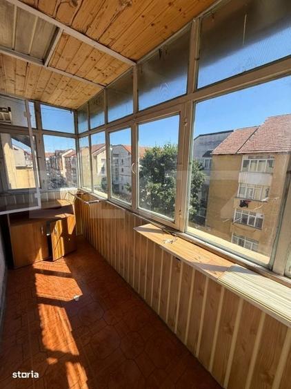 Apartament cu 3 camere decomandat în Central