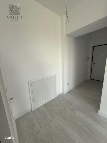 Apartament cu 3 camere semidecomandat în Pantelimon