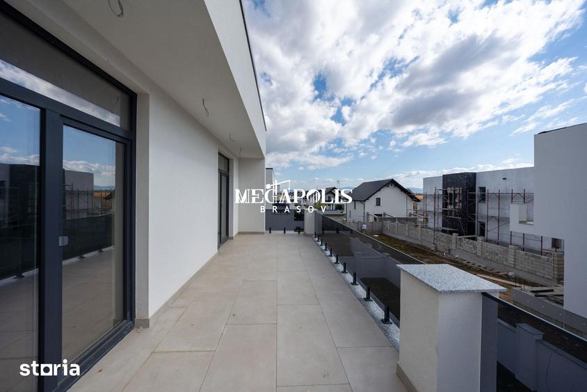 Casă cu 4 camere cu Teren 633 Mp în Hărman