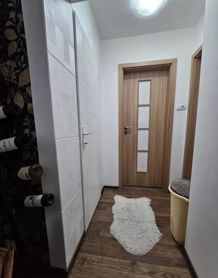 Apartament cu 3 camere în Cetate