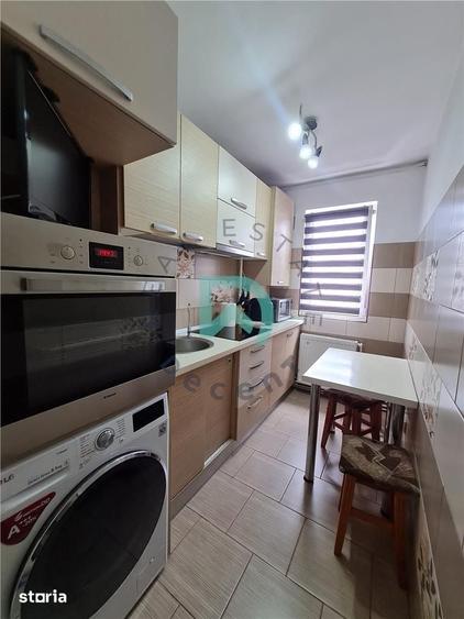 Apartament cu 2 camere semidecomandat în Florilor