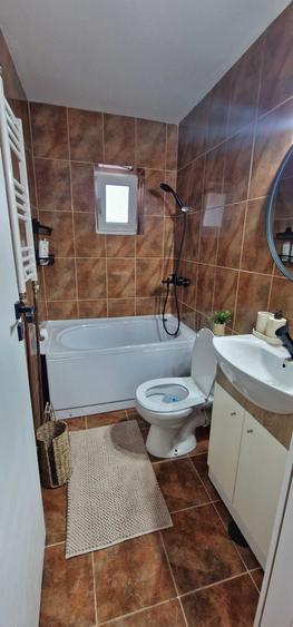 Garsonieră decomandată în Central
