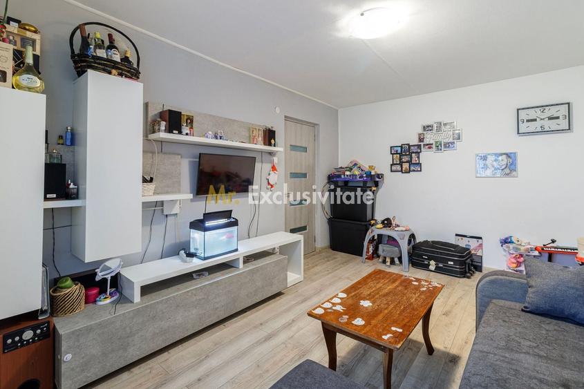 Apartament cu 2 camere decomandat, mobilat în Victoriei