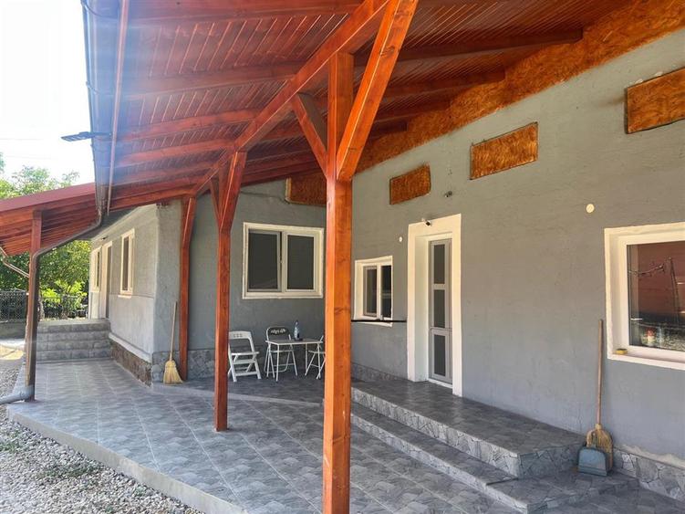 Casă cu 3 camere cu Teren 2019 Mp în Birtin