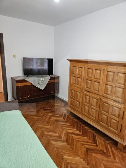 Apartament cu 3 camere decomandat, mobilat în Ultracentral
