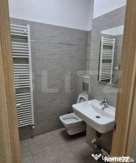 Spațiu comercial, de 82 mp, în Central
