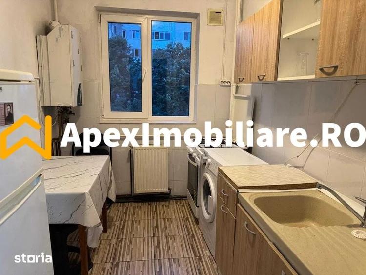 Apartament cu 3 camere decomandat în Drumul Taberei