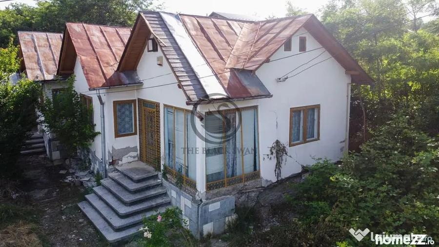 Casă cu 5 camere cu Teren 2407 Mp în Găgeni