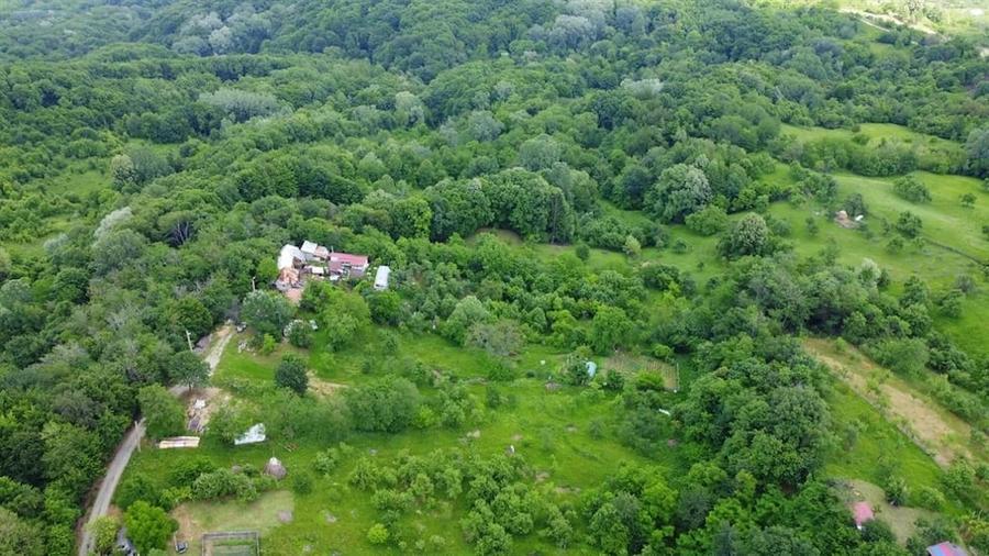 Teren de 1500 mp, în Căzănești (Râmnicu Vâlcea)