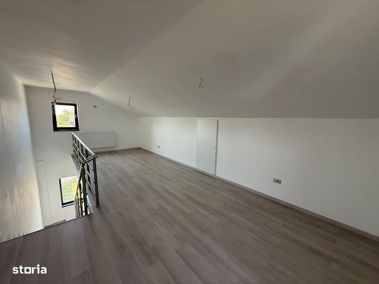 Casă cu 4 camere cu Teren 250 Mp în Cornetu
