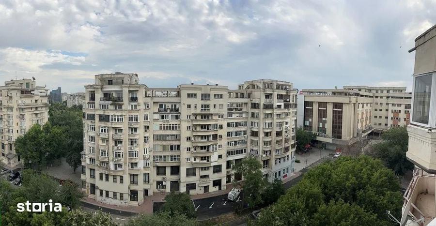 Apartament cu 3 camere decomandat în Decebal