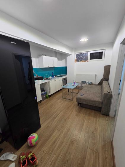 Apartament cu 2 camere semidecomandat în Tunari