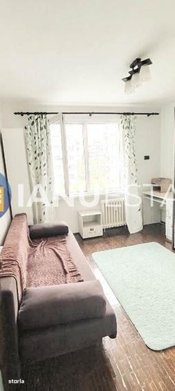 Apartament cu 3 camere decomandat în Titan