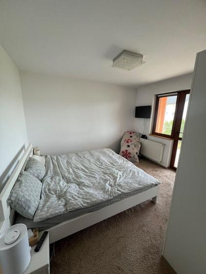 Apartament cu 3 camere decomandat, mobilat în Exterior Sud