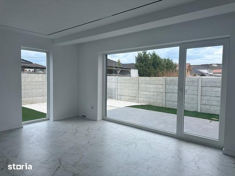 Casă cu 5 camere cu Teren 492 Mp în Oncea