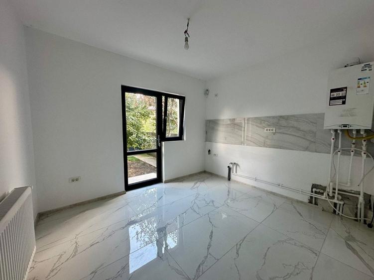 Casă cu 3 camere în Pantelimon